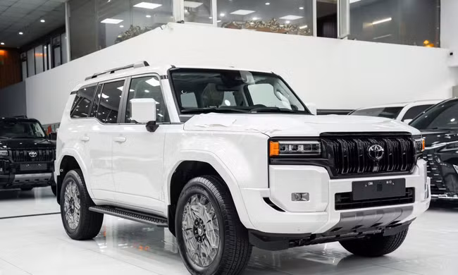 Toyota Land Cruiser Prado .