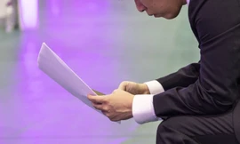 Sinh viên mới ra trường tại TP. HCM 'đau đầu' vì va chạm công sở và bài toán 'học mãi không ngừng'