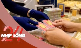 NHỊP SỐNG 24: Giá vàng giảm liên tục, người mua một tháng qua lỗ nặng