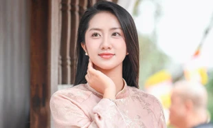 Hà Trúc Linh và các người đẹp Hoa hậu Việt Nam du xuân miền di sản Bắc Ninh