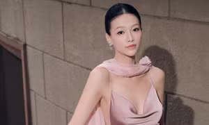 Cuộc sống của 'mỹ nhân' Việt từng giành ngôi vị 'Hoa hậu Trái Đất', nhan sắc sau 8 năm đăng quang đẹp ngỡ ngàng