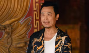 Cuộc sống kín tiếng của danh hài đình đám Việt Nam, từng 'mượn giọng' cho Châu Tinh Trì