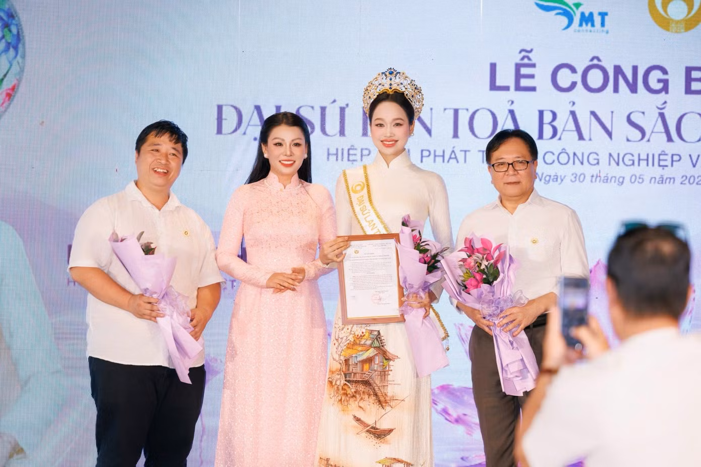 hh-nguyen-thi-my-linh-dam-nhan-vai-tro-moi.jpg