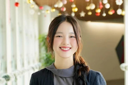 Không chỉ học giỏi, Chu Thị Phương Anh còn có vẻ đẹp cuốn hút.