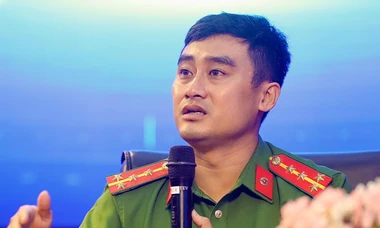 Chuyên gia mách nước cho bạn trẻ nhận diện và chống tin giả trong kỷ nguyên AI