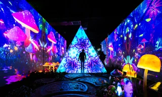 Khám phá không gian siêu thực bên trong triển lãm Xspace Immersive khiến giới trẻ Thủ đô 'mê mẩn'