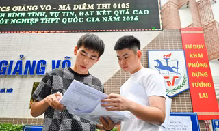 Chuyên gia giáo dục: 'Tiêu cực không nằm ở việc tách hay nhập kỳ thi'