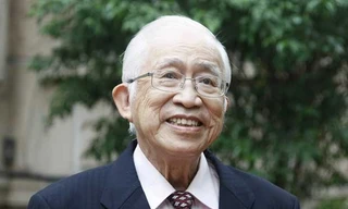 Người thầy miệt mài dịch sách trên giường bệnh và khát vọng gieo mầm văn chương