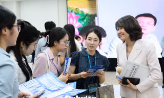 Hơn 50 doanh nghiệp 'trải thảm đỏ' đón nhân sự chất lượng cao tại Ngày hội hướng nghiệp của Học viện Ngoại giao