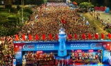 Tiền Phong Marathon luôn thu hút đông đảo vận động viên tham gia 