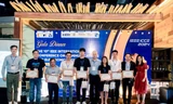 TS. Vũ Thái Học (thứ 2, từ trái qua) nhận giải bài báo khoa học xuất sắc tại hội nghị quốc tế lần thứ 10 về điện tử và truyền thông năm 2024, tại TP Đà Nẵng