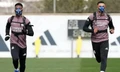 Các cầu thủ Real Madrid đeo mặt nạ K5.