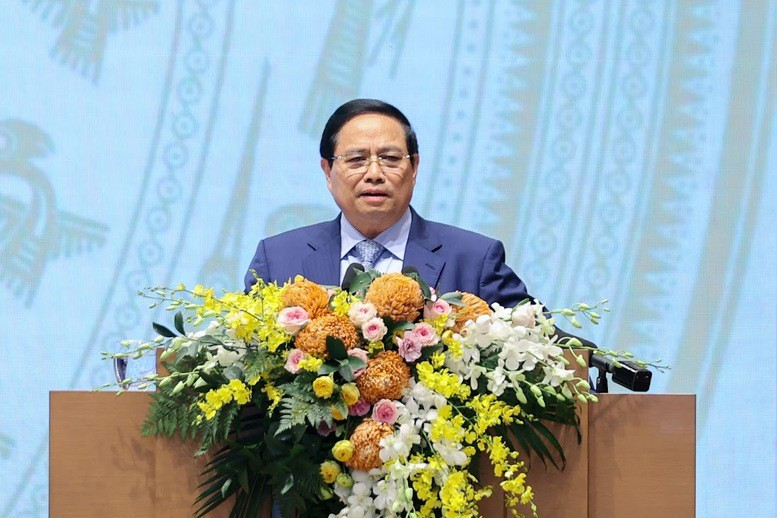 Thủ tướng đề nghị các đại biểu dự hội nghị chia sẻ tư duy, tầm nhìn hành động, với tinh thần doanh nhân là chiến sĩ, &quot;đâu cần, đâu khó có doanh nhân&quot;. Ảnh: VGP/Nhật Bắc.