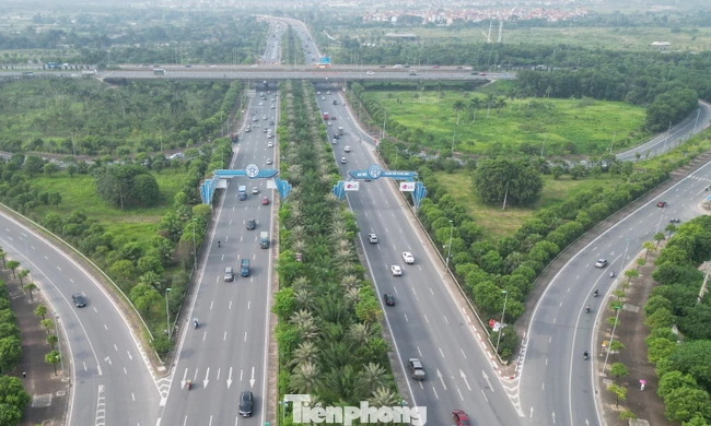 Hà Nội thực hiện cấm xe tải đi làn 1 trên trục Nhật Tân - Nội Bài trong tháng 11