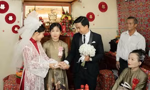 Cô dâu An Giang tổ chức đám cưới giống mẹ 30 năm trước, quan khách khen nức nở