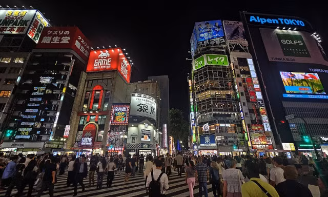 Tokyo – nơi nhịp sống bắt đầu khi hoàng hôn buông