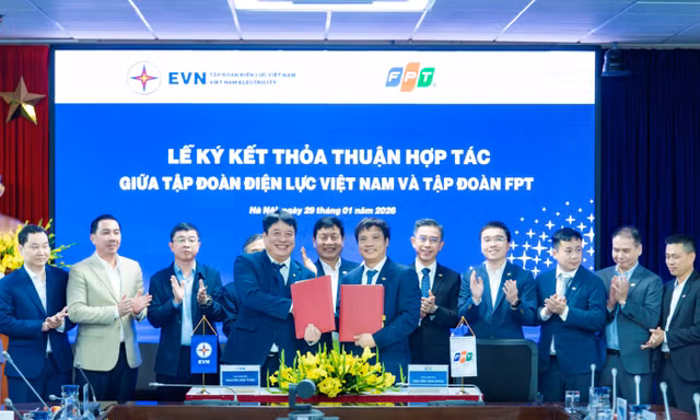 EVN và FPT ‘bắt tay’ chuyển đổi số, chuyển đổi xanh trong lĩnh vực điện lực