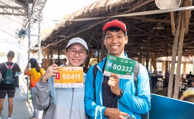 Háo hức trên cung đường giữa siêu đô thị biển đang 'thay áo'