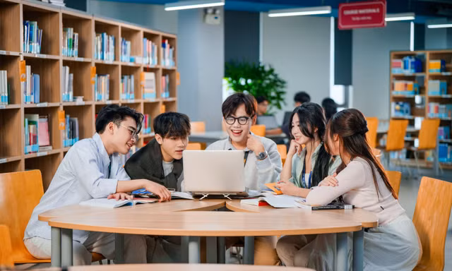 Năng lực và phẩm chất gì để một thế hệ trẻ tự tin bước vào tương lai?