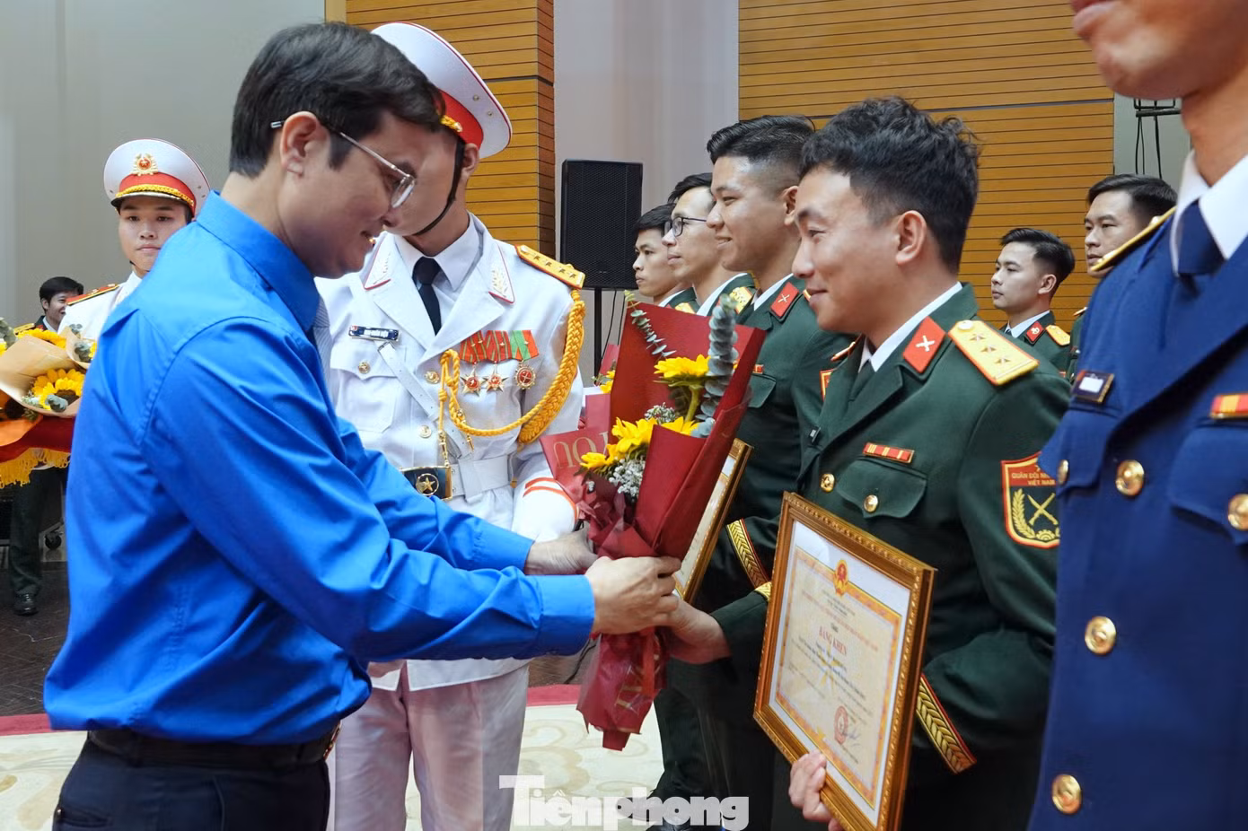 tp-tnqd-14.jpg