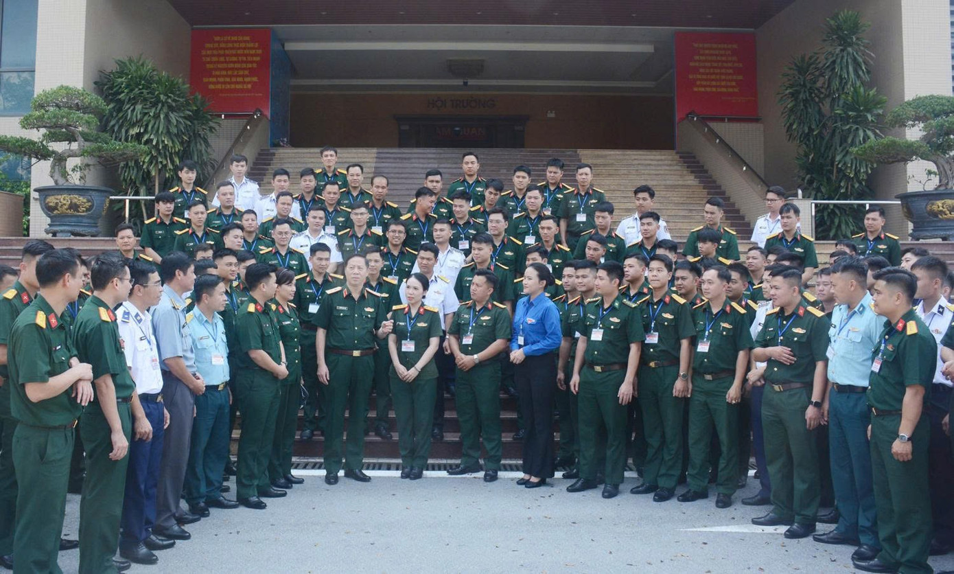 Cán bộ Đoàn trong Quân đội phải biến kiến thức thành năng lực Cán bộ Đoàn trong Quân đội phải biến kiến thức thành năng lực