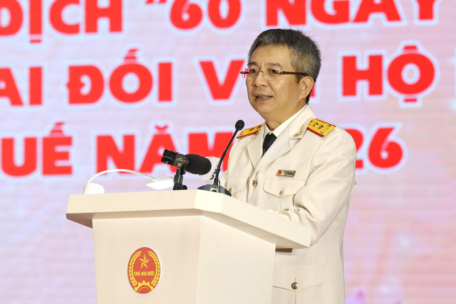 Thu thuế cao chưa từng có