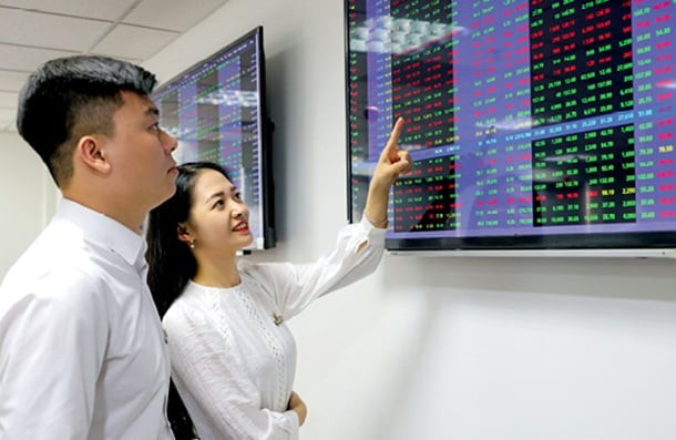 Dòng vốn 'khủng' từ các thương vụ IPO đình đám đi đâu về đâu?
