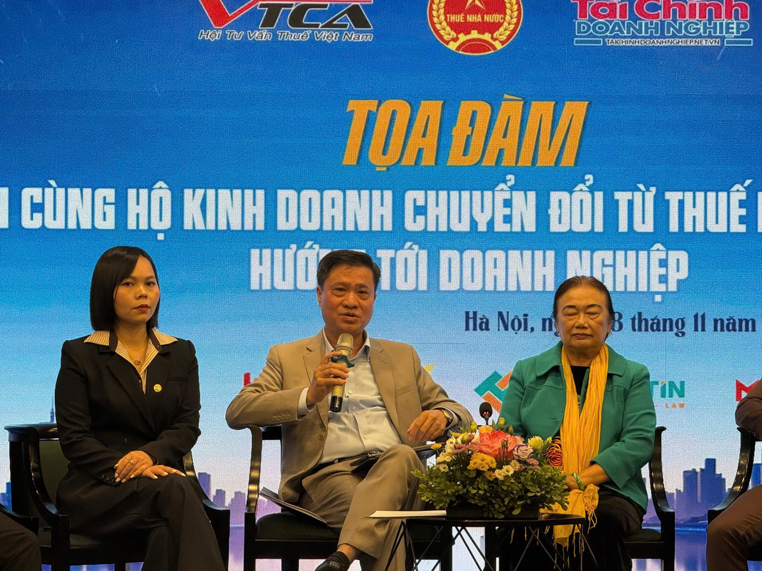 Ngưỡng miễn thuế cho hộ kinh doanh có thể lên 300 - 350 triệu đồng/năm?