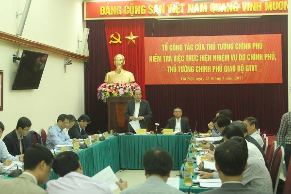 Bộ trưởng, Chủ nhiệm VPCP cho hay, Thủ tướng đề nghị Bộ GTVT không cấp phép dự án nạo vét luồng lạch có tận thu