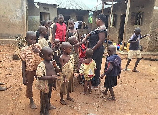 Mẹ đơn thân 39 tuổi một mình nuôi 38 đứa con