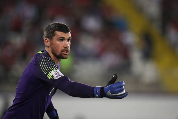 Thủ môn Australia “nhảy múa” như... Đặng Văn Lâm khiến Uzbekistan ôm hận