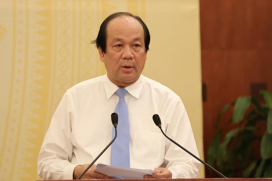 Bộ trưởng, Chủ nhiệm VPCP Mai Tiến Dũng chủ trì cuộc họp báo. Ảnh: Mạnh Thắng