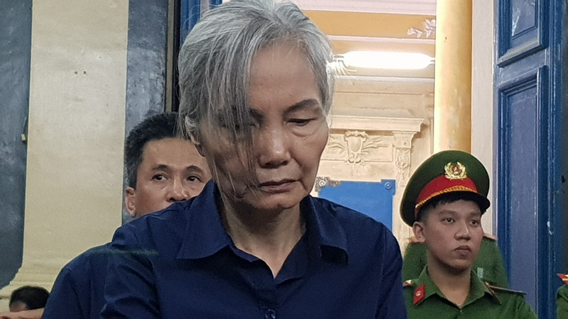 Lãnh đạo Đông Á Bank chỉ đạo sai, cấp dưới vẫn tin tưởng làm