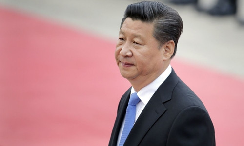 Người tị nạn Syria vượt biển đến đảo Lesbos của Hy Lạp. Ảnh: AFP