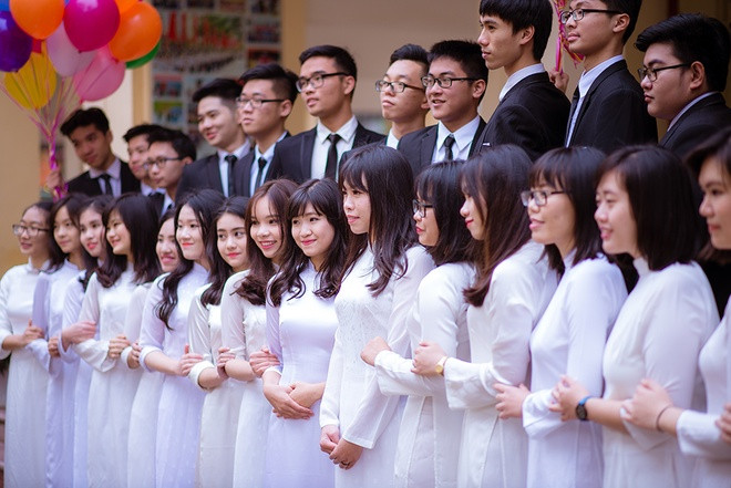 Kỷ yếu: 'Tôi của 30 năm sau'