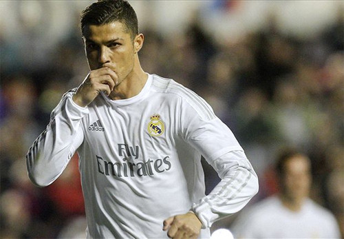 Ronaldo đã có bàn thắng thứ 35 từ đầu mùa 2015-2016. Ảnh: Reuters