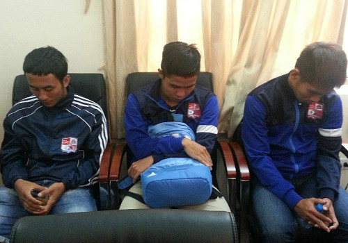 Phạm Hữu Phát (bìa trái) được xác định cầm đầu của vụ án. Ảnh: Việt Dũng