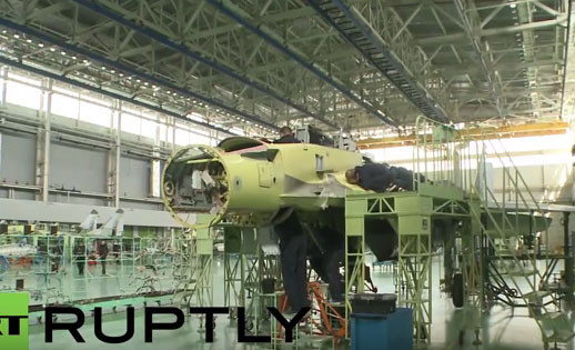 Một chiếc MiG-35 đang được lắp ráp (Ảnh: RT)