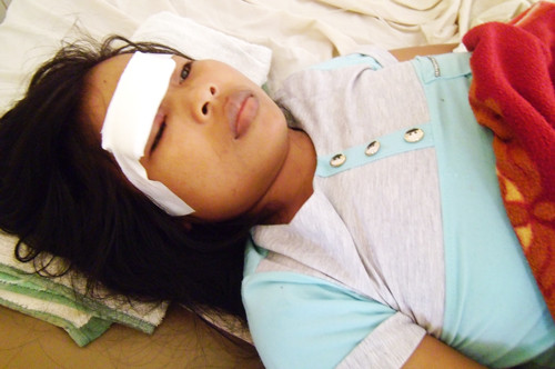 Chị Hương tại bệnh viện. Ảnh: Văn Trăm