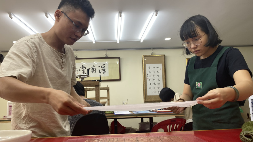 10 năm nghiên cứu tìm tòi để trở thành 'bác sĩ trị bệnh cho sách'