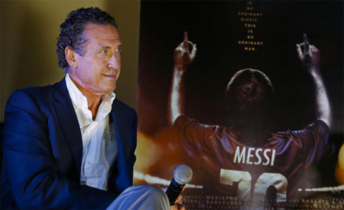 Valdano từng giành hai chức vô địch Liga, hai UEFA Cup với tư cách cầu thủ và một Liga với vai trò HLV, đều trong màu áo Real.