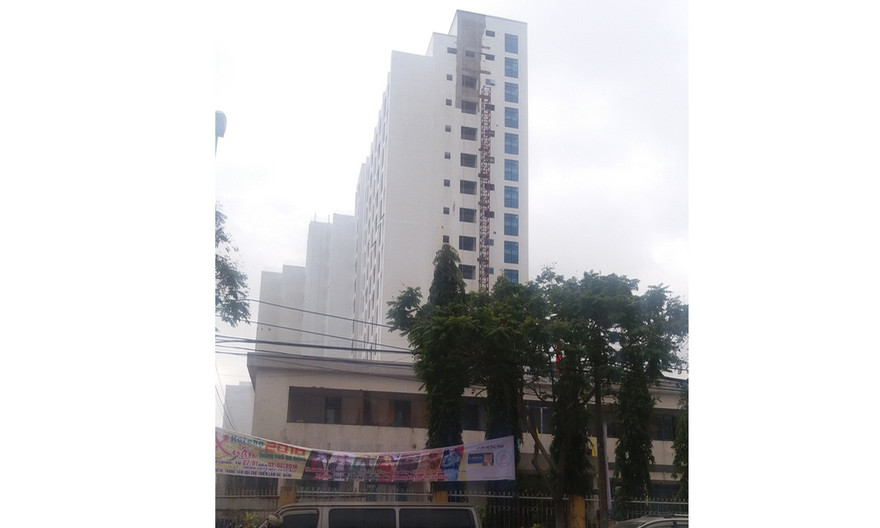 Hiện trường xảy ra vụ việc rơi máy vận thăng ngày 30/1.Ảnh Dân Trí