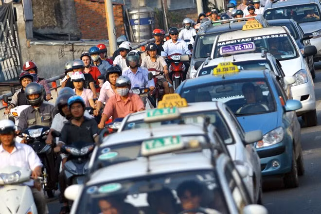 Bộ Tài chính thường xuyên phải có công văn đốc thúc các doanh nghiệp giảm cước vận tải