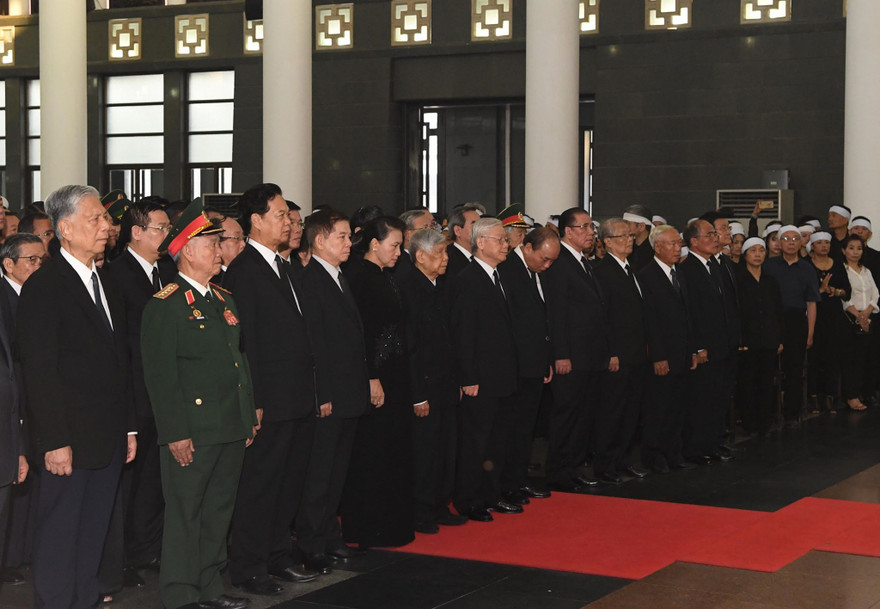 Lãnh đạo Đảng.Nhà nước viếng nguyên Tổng Bí thư Đỗ Mười. Ảnh: Như Ý