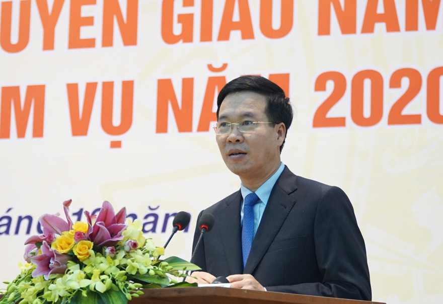 Uỷ viên Bộ Chính trị, Trưởng Ban Tuyên giáo T.Ư Võ Văn Thưởng