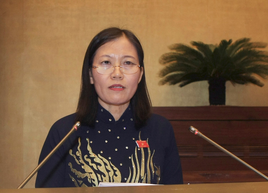 Theo Chủ nhiệm Uỷ ban Tư pháp Lê Thị Nga, người dân muốn chính quyền công khai chi phí các dịch vụ công cộng. Ảnh Như Ý.