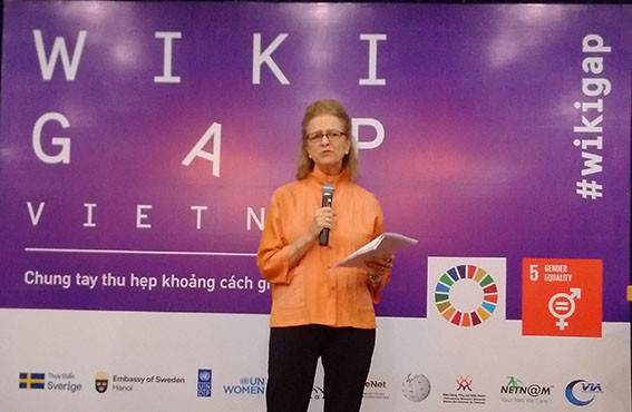 Cùng chia sẻ thành tựu phụ nữ Việt Nam trên Internet 