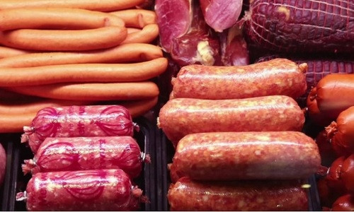 Ăn 50 g thịt chế biến sẵn mỗi ngày tăng nguy cơ ung thư