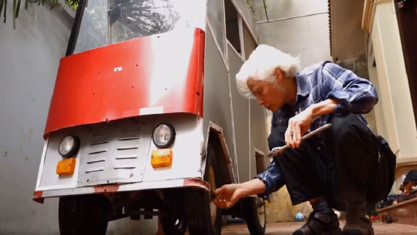 Thầy giáo 70 tuổi chế ôtô điện từ linh kiện đồng nát