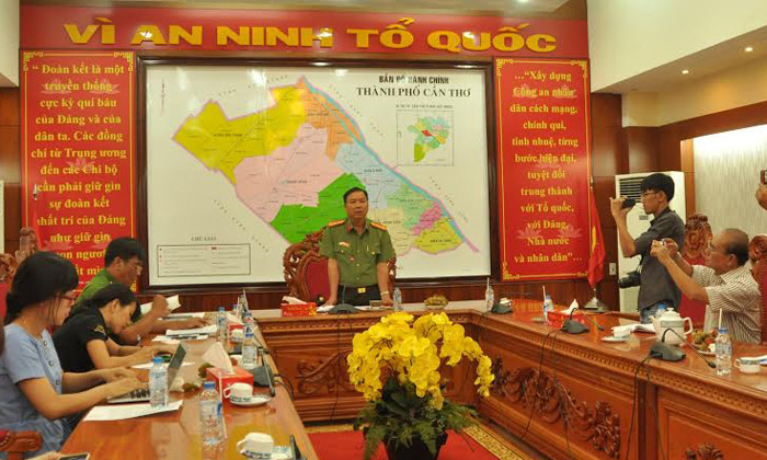 Bắt 3 cán bộ thanh tra giao thông nhận tiền bảo kê doanh nghiệp